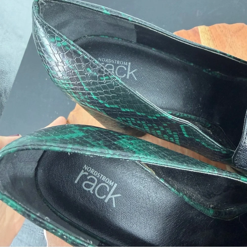 Nordstrom Rack Oslo Green & Black Snake Print Heel Pointed Loafers Sz 10 Elphaba